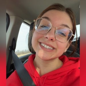 Meet your Posher, Maggie